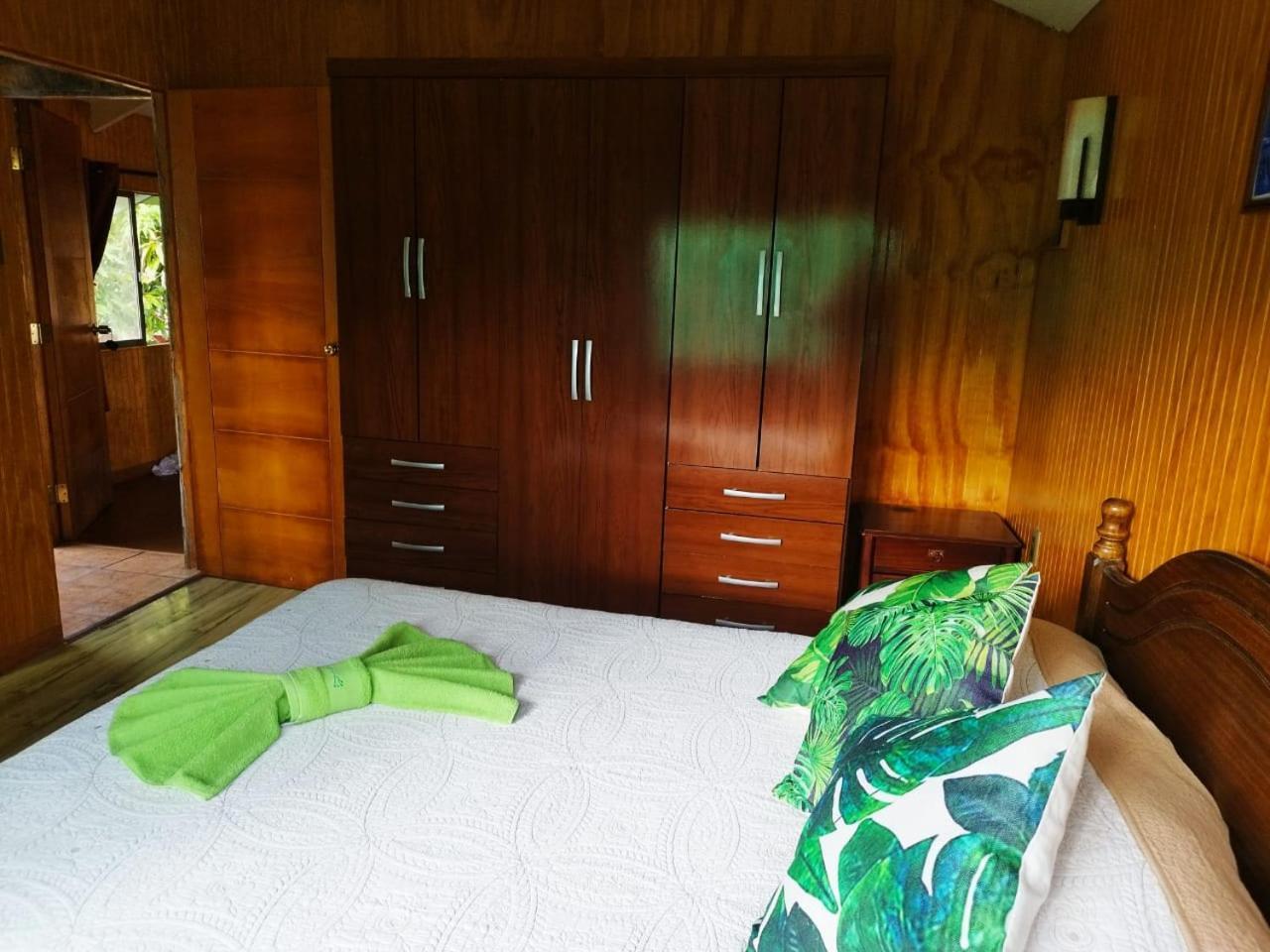 Hostal Avareipua هانجا روا المظهر الخارجي الصورة